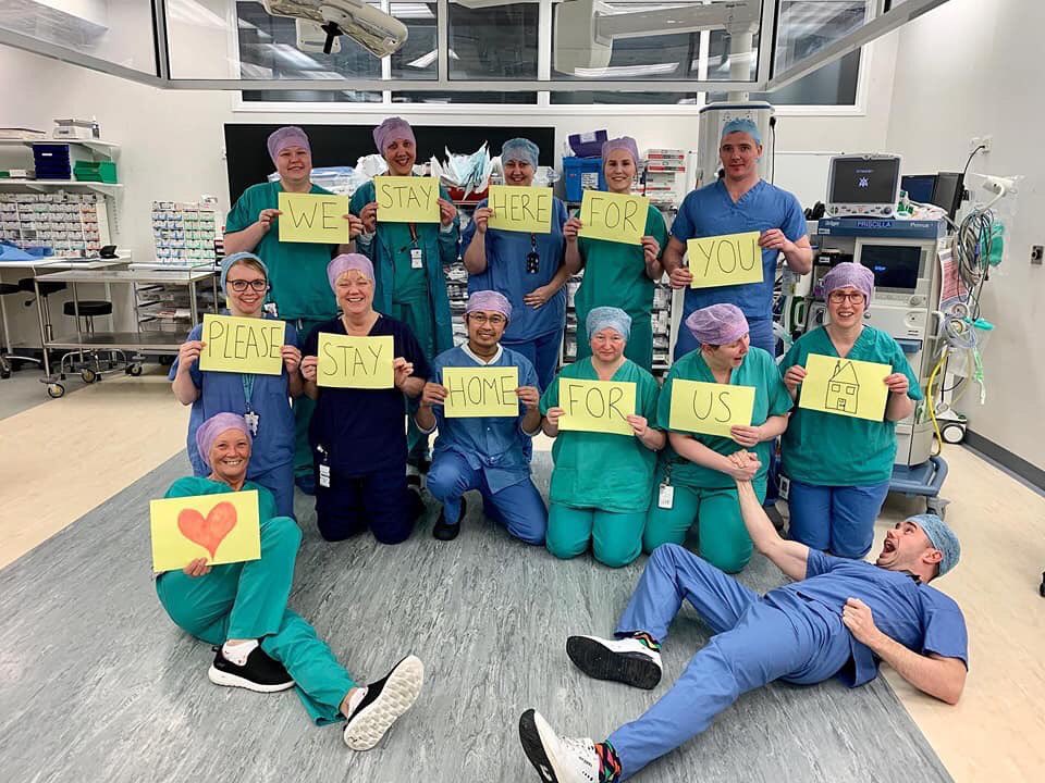 AilsaCharlton's tweet photo. The night shift team at the RVI Newcastle. I’m so grateful for all NHS workers, you are literally heroes. Well done, we owe you so much.  @NHS @NewcastleHosps @NHSuk #COVIDー19 #lockdownUKnow #NHSCovidHeroes #NHSheroes #soproud #whateverittakes https://t.co/c0o8dPctKU