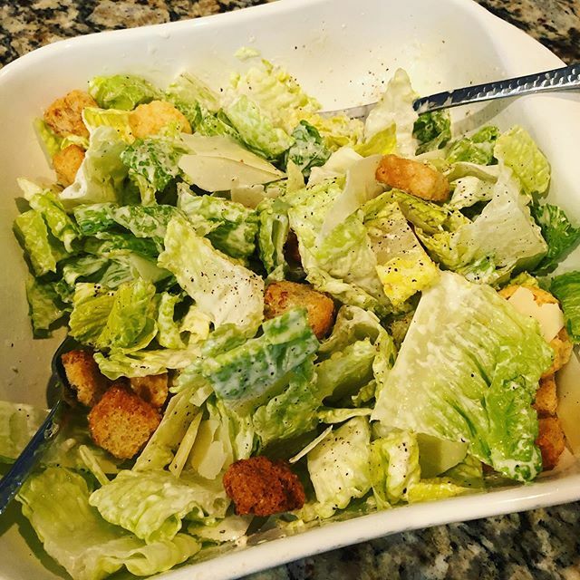 jamiejjorge23's tweet photo. Post #workout nom 🥰 .
.
.
.
.
#weekend #weekendnom #food #foodie #foodiegram #instayum #instafood #saladflow #veggies #yumyum #lunch #lunchies https://t.co/c6JCN328tQ