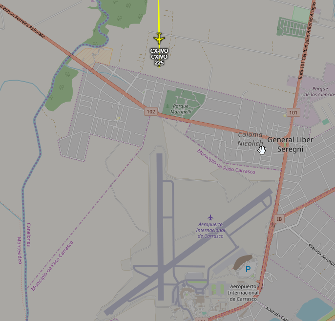 RadarFeeders's tweet photo. Aterriza en este momento en pista 19 de @aerodecarrasco el vuelo de @amaszonasuyok que lleva ciudadanos uruguayos de vuelta a su país https://t.co/9emy1qW8PJ