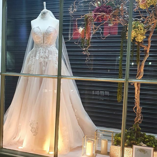 | C O V I D - 1 9. U P D A T E. |
.
.
As the global pandemic continues to develop, we have taken the decision to close the boutique to all non-essential appointments from 3pm on Monday 23rd March.

We have already emailed all Brides affected up to 29th M… ift.tt/3bjdgsB