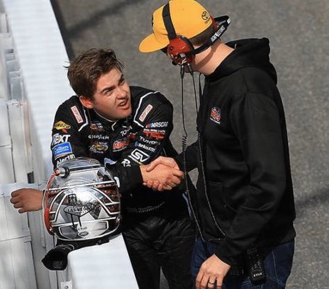 CDRacing_'s tweet photo. Going to be a fun one tonight in @SRLeague at ISM. Got some quick cars and no patience. I see a 🏁 in our future! https://t.co/xPKkht672m
