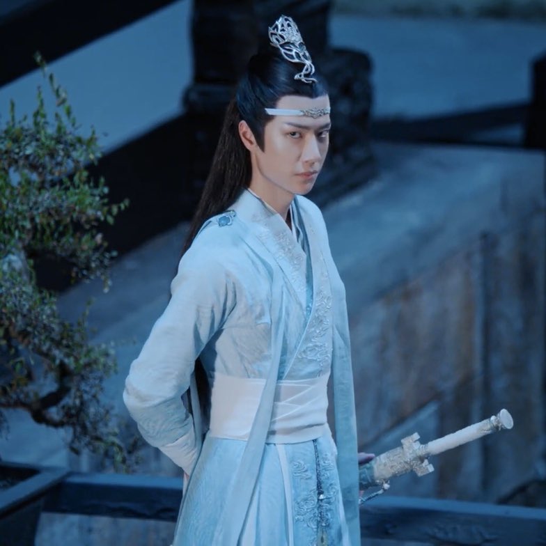 lwj’s robes in cql/the untamed a thread: