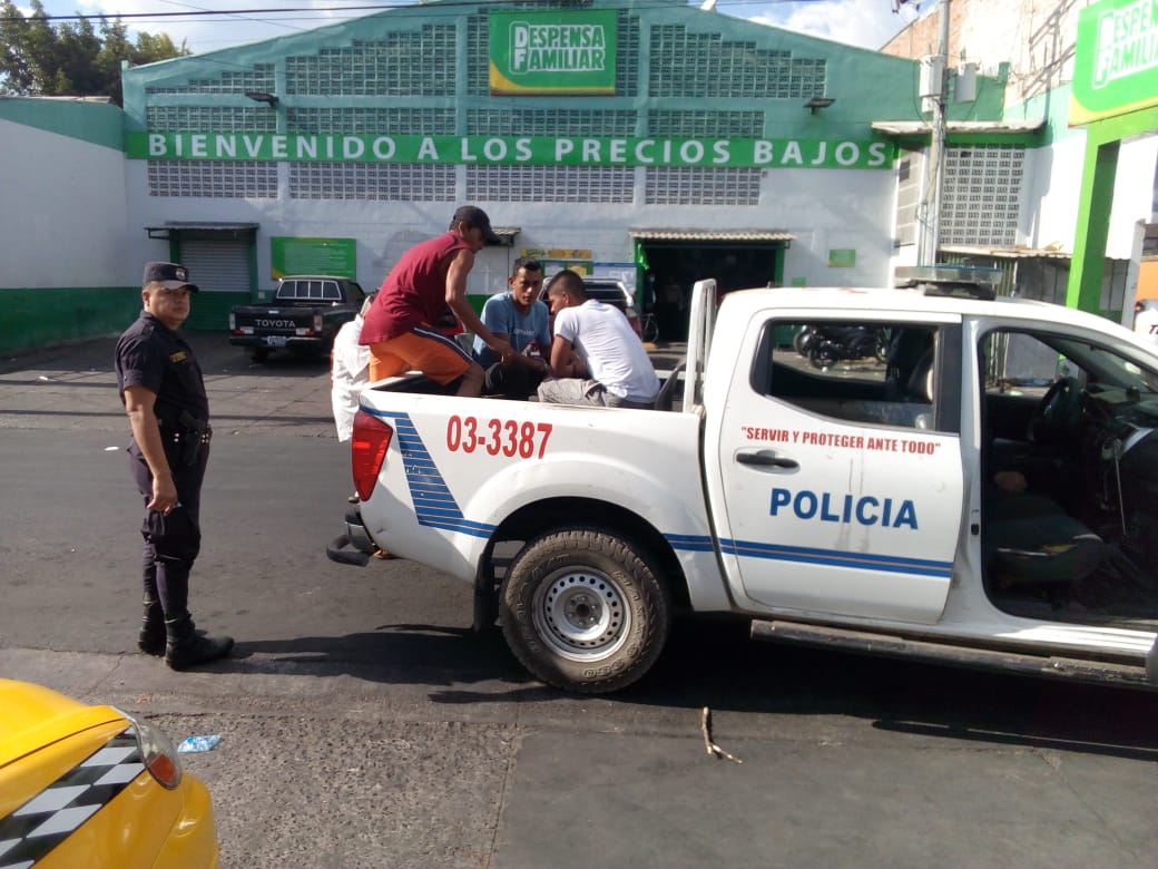 svinternet's tweet photo. San Miguel, 1er día de cuarentena domicilial. https://t.co/r9Xw8xh8LC