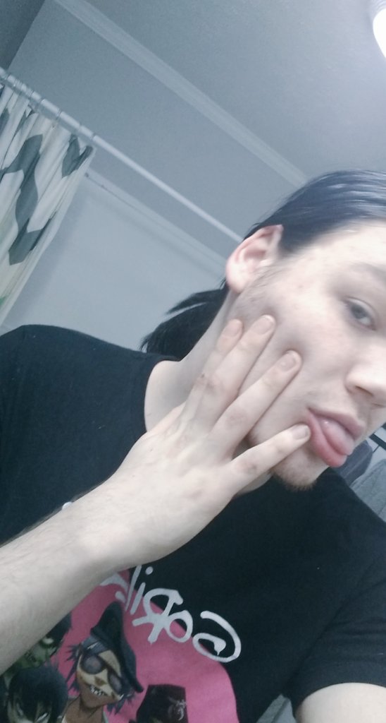Sykosomatic's tweet photo. Lemme try this again. 
I'm bax, and I'm new to #nsfw Twitter. 
I'm 20, male, pan, and I'm doing F4F so like/retweet/follow for a follow. 

About Me!
I'm a big music head/musician
I am selling for pretty cheap
My DMs are always open and available.
I hardly sleep :) https://t.co/ES5L9oVFBi