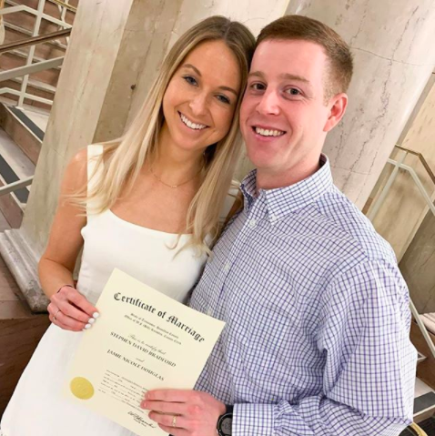 WeddingWire's tweet photo. "We’re going to have our first dance in the living room. We’re doing this thing!! I’m so thankful to marry a man who made this fiasco the best day of my life." ❤️ - Jamie B.
Read their full story: https://t.co/70Ddr4XxM6 https://t.co/76E5Yq7WNK