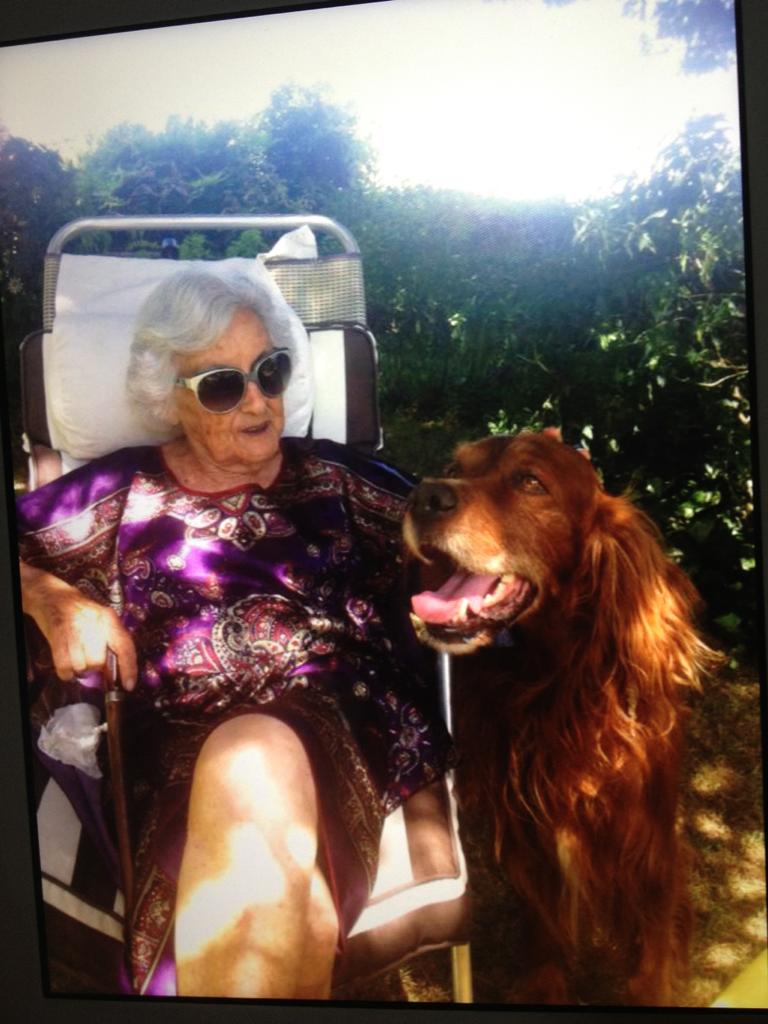 luciagolpe's tweet photo. Como nota positiva decir que las tres niñas sobrevivieron, disfrutaron de una larga vida con salud de hierro, dos de ellas nonagenarias y la tercera centenaria. https://t.co/6OzIhIZat5
