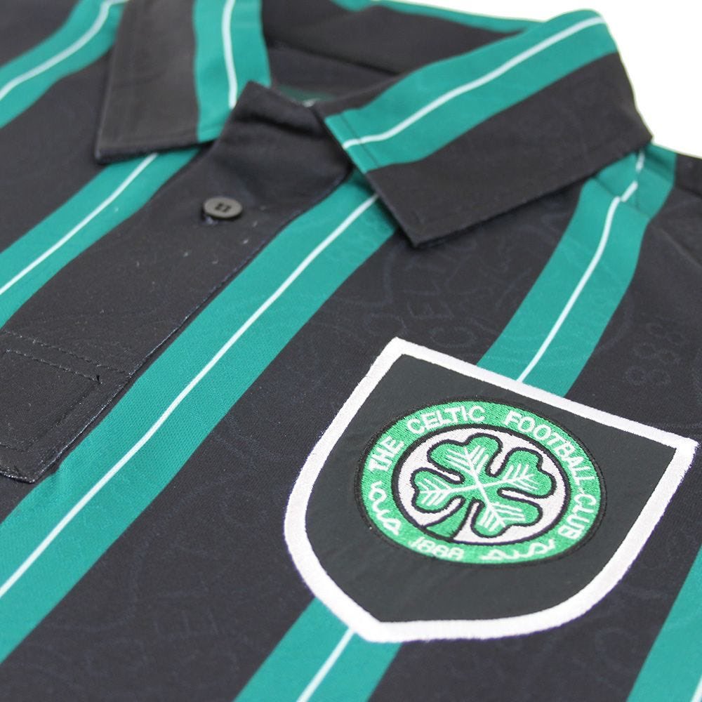 PodTims's tweet photo. RETRO TOP GIVEAWAY 🍀. This top can be chosen from the club’s official website and we will send it to you. To enter this giveaway follow our page, retweet this post and wash your hands. Winner will be announced on Friday 27th March at 7pm 🍀 https://t.co/ZCjxIlflnv