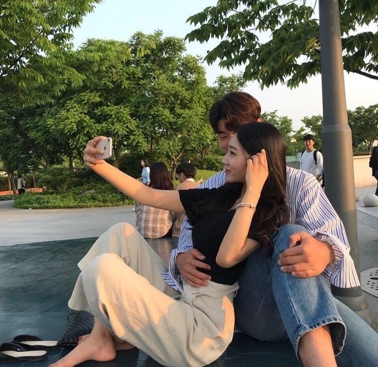 92W00N's tweet photo. "She never need a man, she what a man need.
So I keep on falling for her daily." https://t.co/5ic0NLTvWe