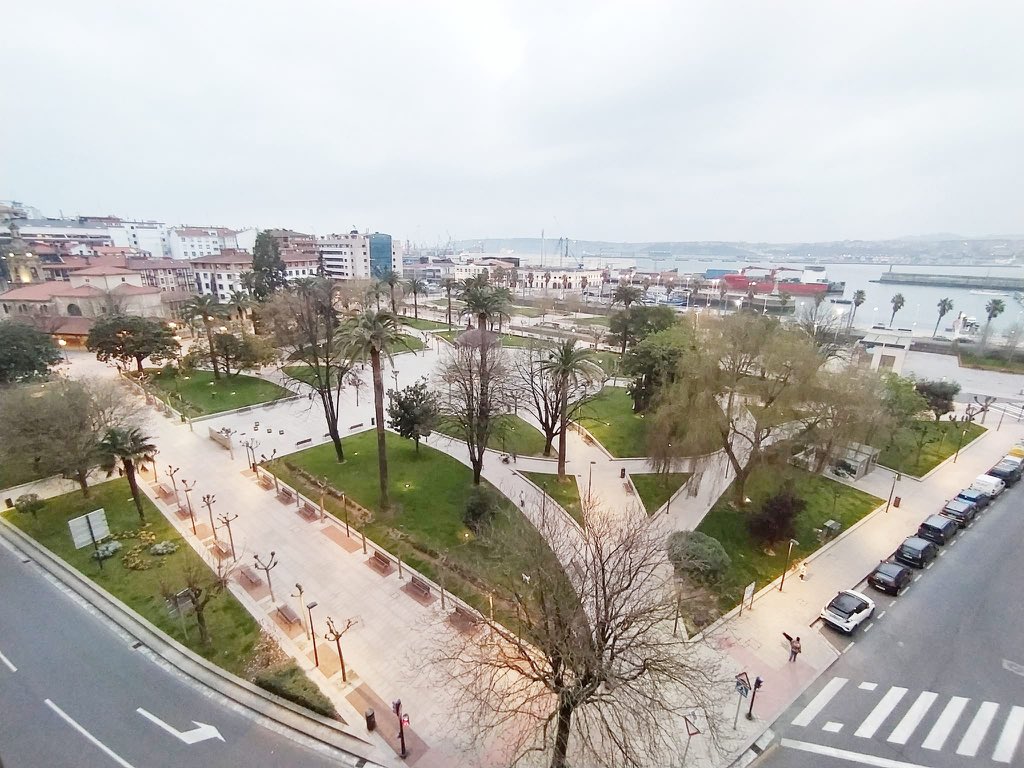 AytoSanturtzi's tweet photo. Horrela ikusi behar dugu Santurtzi egunero.Etxean geratzen bagara, birusaren hedapena geldiaraziko dugu eta normaltasuna itzuliko da

Así necesitamos ver Santurtzi. Si nos quedamos en casa ayudaremos a que el virus no se propague y volverá la normalidad

#santurtzi #COVID19 https://t.co/N1ebqRBFob
