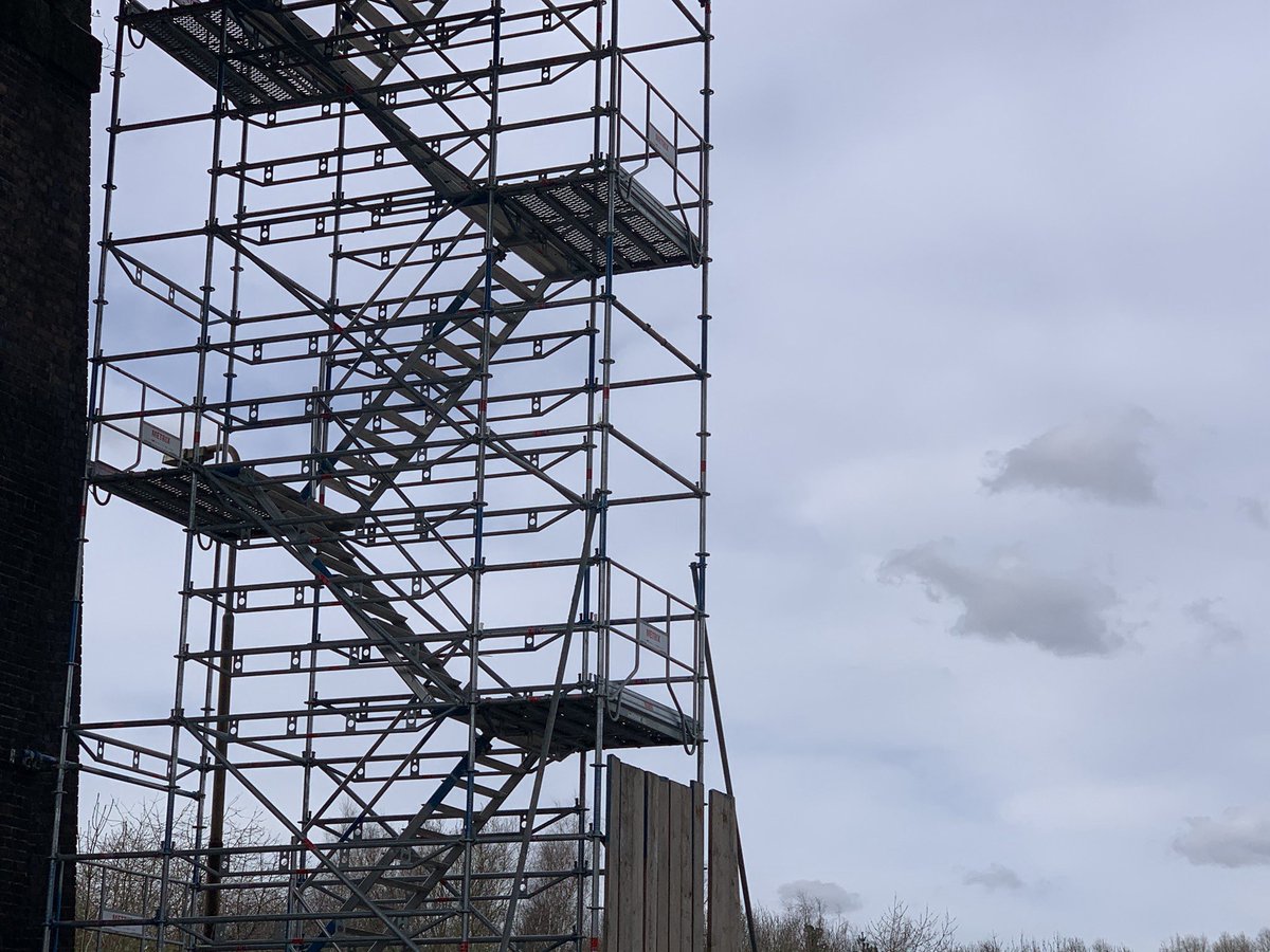 TheIronGiant_'s tweet photo. Access towers now up for contractors @BOrdconserve to commence the repair & restoration works to #TheBennerleyViaduct for #RailwayPaths @SustransEMids @HistoricEngland @HE_Midlands @elaineb_ord https://t.co/S3fjiFIh5l