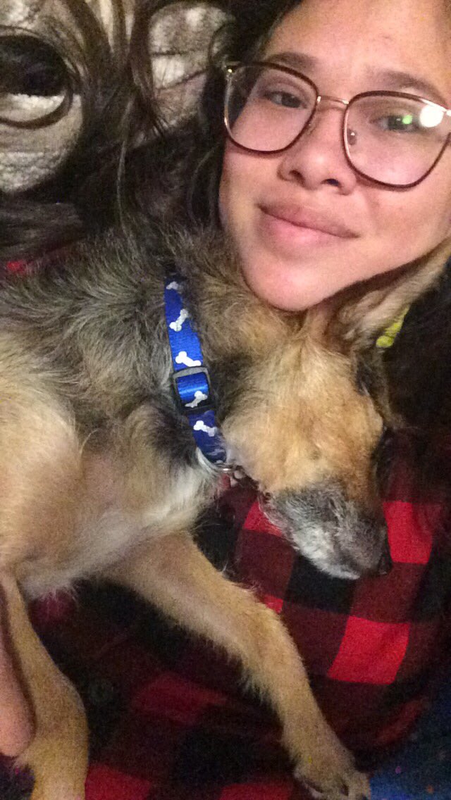 HerbieMooland's tweet photo. Very happy mom gets to stay home with me more: #quarentine #stayingsafe #moretimeforme https://t.co/JTm8iBJdEz