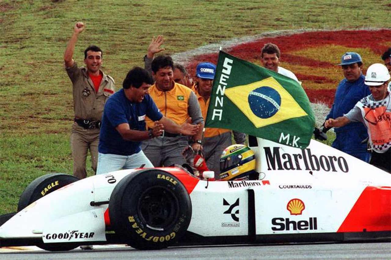 Happy birthday to the king of speed. Ayrton Senna na pole position para sempre. 