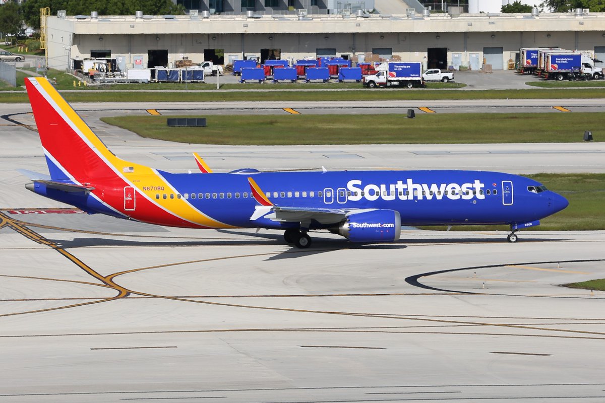 AAAvPhotography's tweet image. #N8708Q @SouthwestAir @Boeing 737-8 MAX at @FLLFlyer #KFLL #FLL #SouthwestAirlines  #southwest #fortlauderdale #aviation #planespotting #aviationdaily #AvGeek #aviationphotography #aviationlovers #airplane #plane