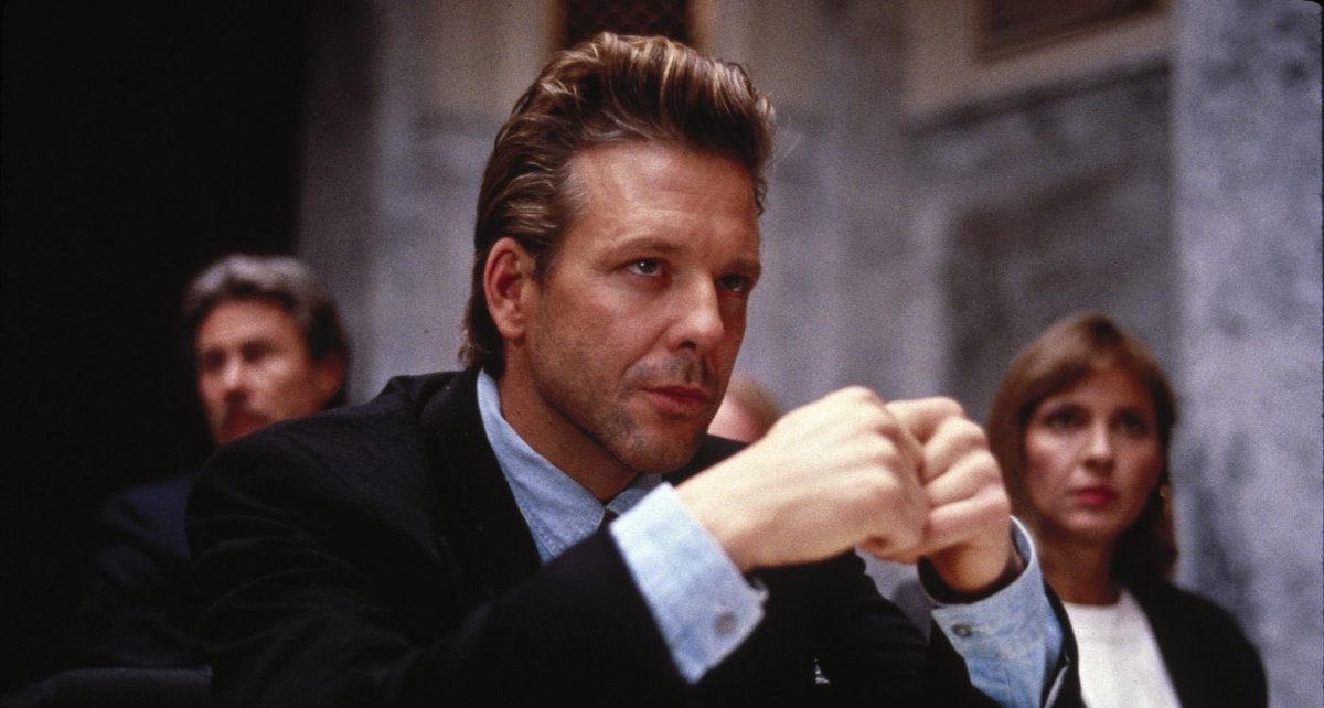 carnivor_a's tweet photo. DESPERATE HOURS (1990) #NowWatching https://t.co/nCqlDKrJ4I