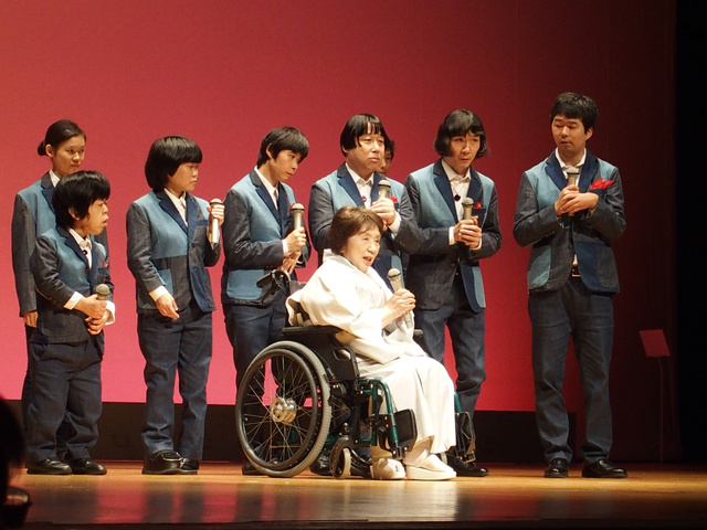 まり子 宮城 紅白歌手宮城まり子、芥川賞作家の夫と建てた療護施設の思い