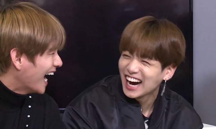 If anyone needs, here is a thread of BTS captured at peak happiness