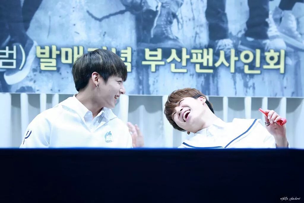 If anyone needs, here is a thread of BTS captured at peak happiness