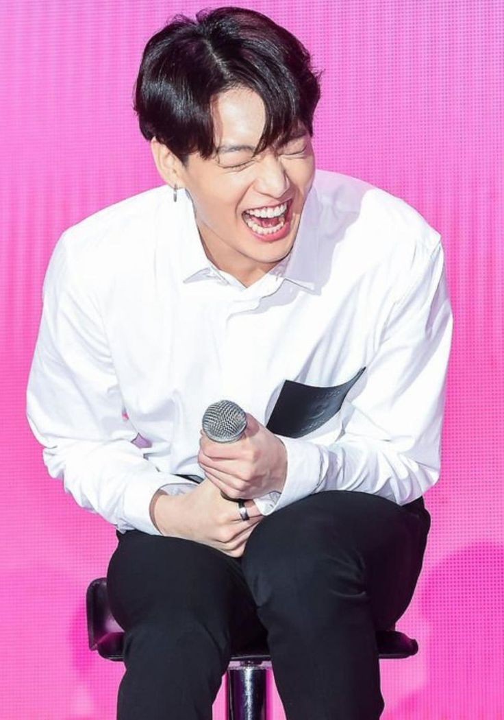 If anyone needs, here is a thread of BTS captured at peak happiness