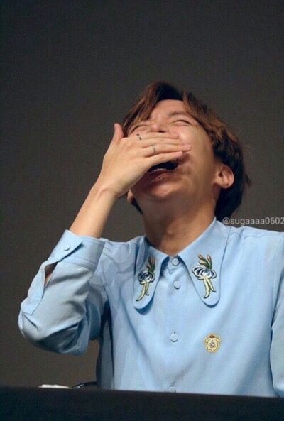 If anyone needs, here is a thread of BTS captured at peak happiness