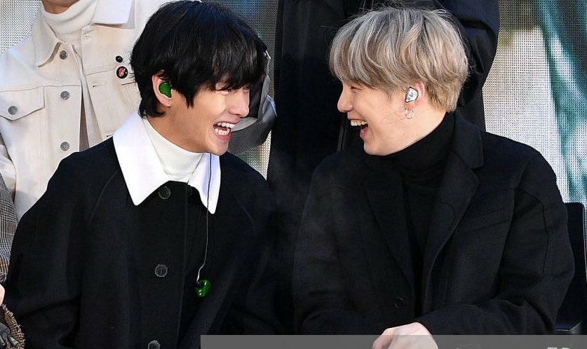 If anyone needs, here is a thread of BTS captured at peak happiness