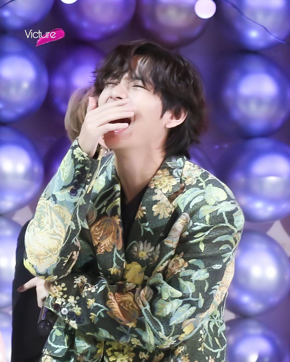 If anyone needs, here is a thread of BTS captured at peak happiness