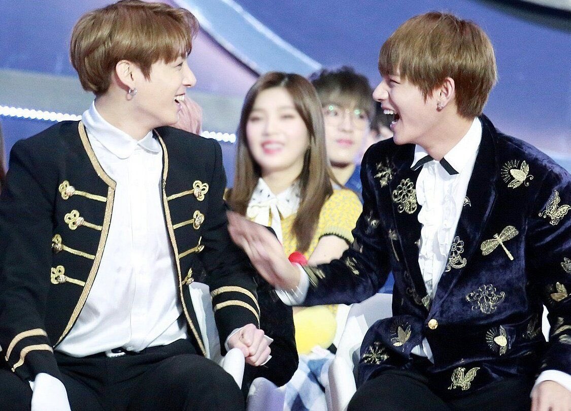 If anyone needs, here is a thread of BTS captured at peak happiness