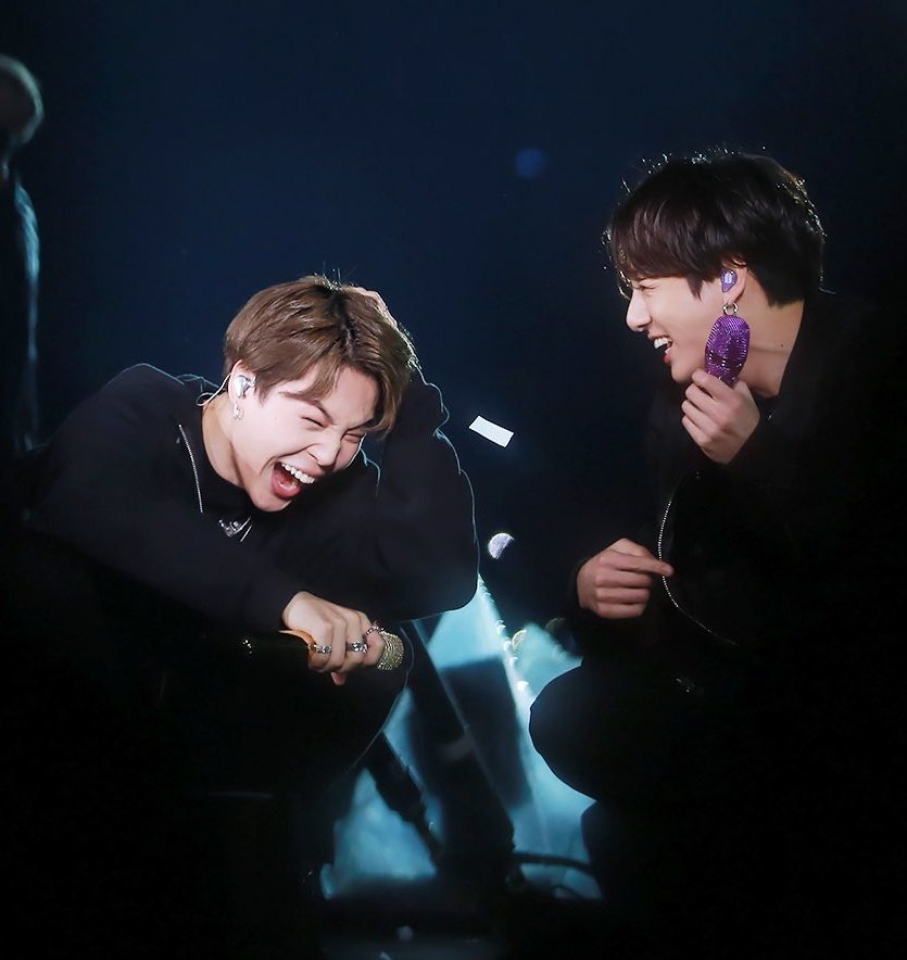 If anyone needs, here is a thread of BTS captured at peak happiness
