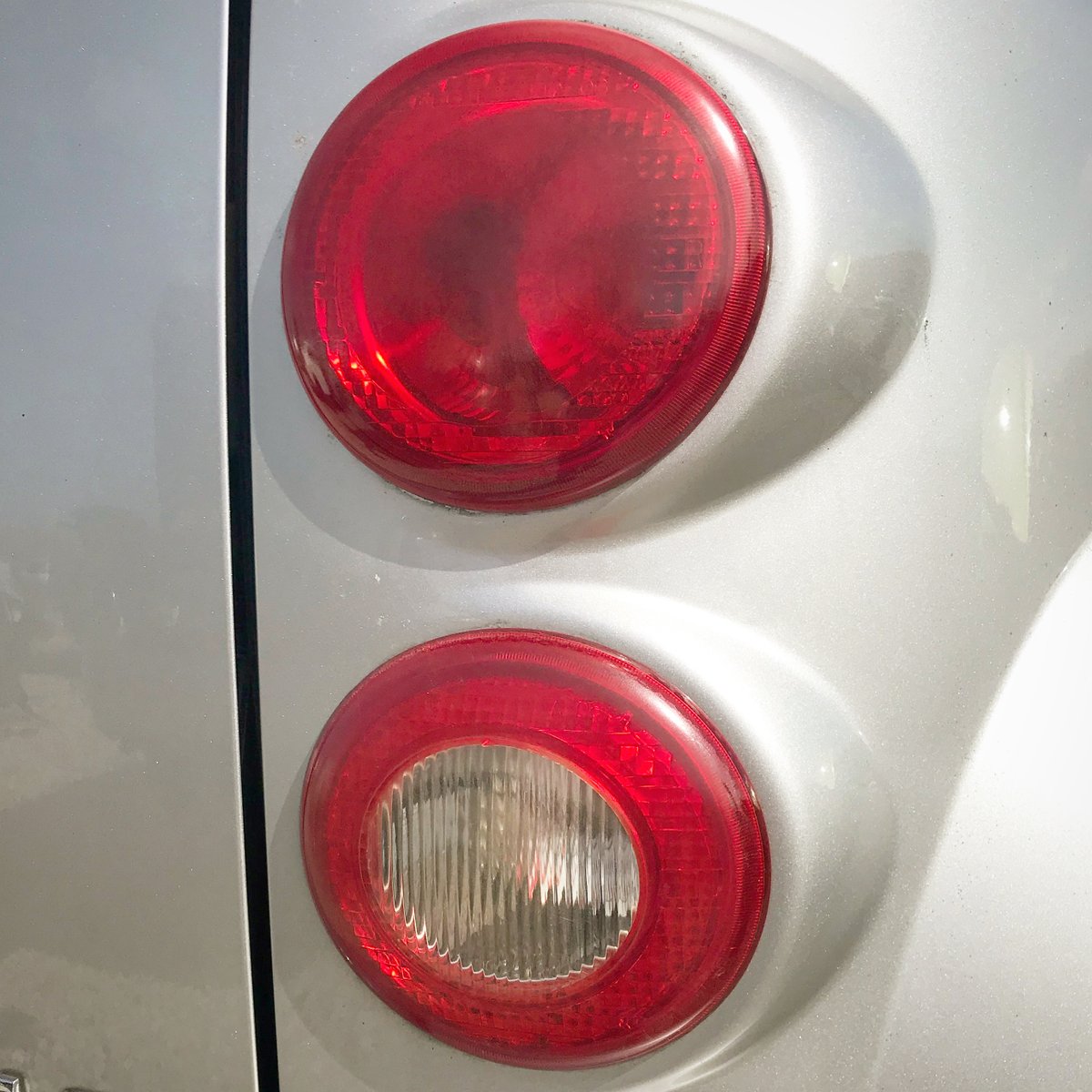 PullAPartAuto's tweet photo. Do you think these tail lights are new or used? Why?
.
#PullAPartLife #DIY #UsedAutoParts #OnTheYard #SalvageYard #TailLights #Chevy #HHR https://t.co/GzKxazEfLC
