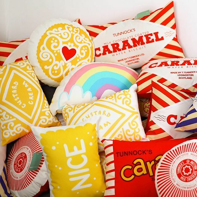 I think now could be the time to finally gift myself one of every cushion so I can just sit on a couch surrounded by biscuity joy 🙈🍪 Michael and I will be shipping orders tomorrow 💖 Remember, we’re always happy to send things directly to folks as gif… ift.tt/3a75L7X