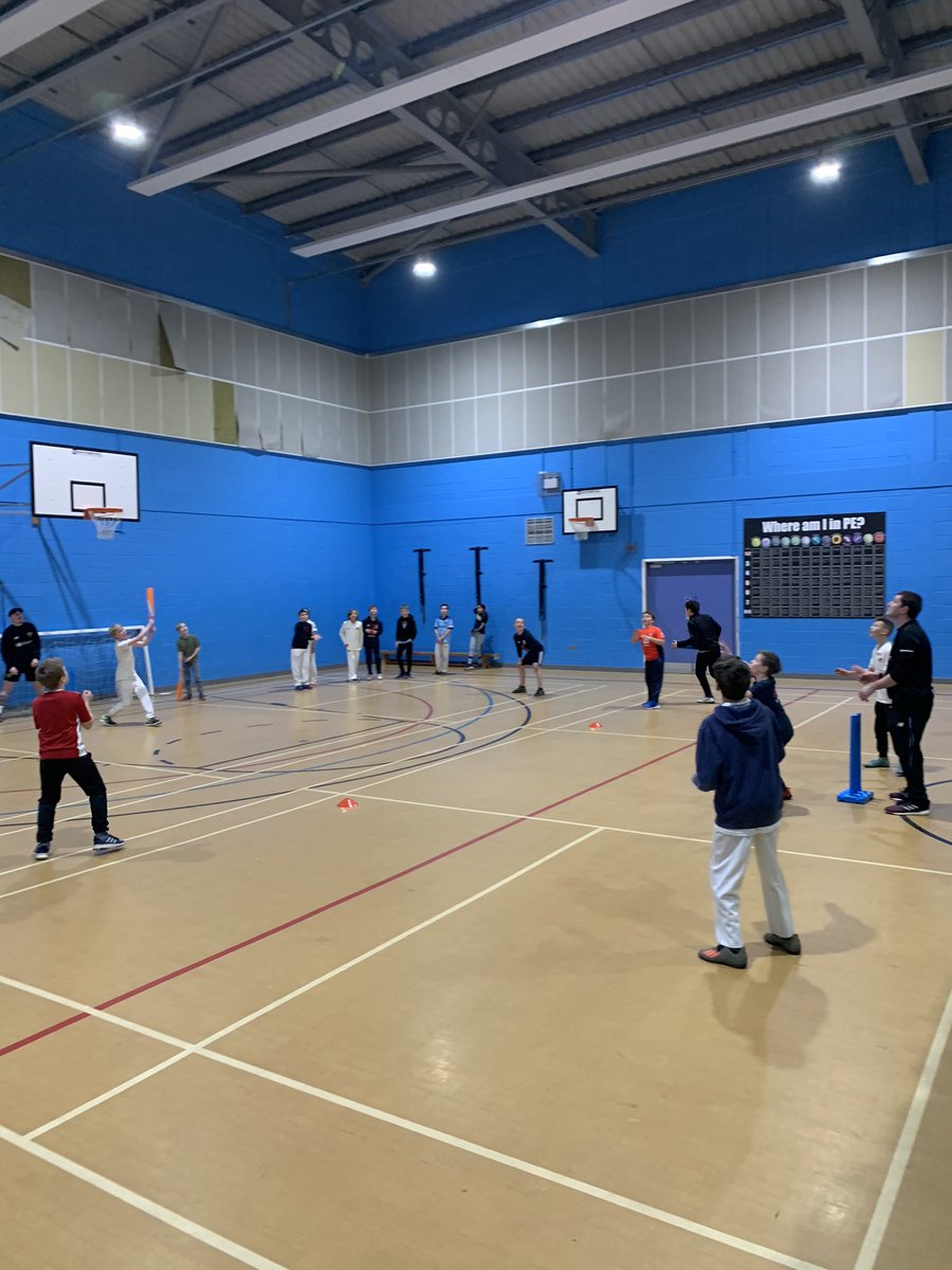 As the pre season is now over, we would just like to thank all senior players, junior players, parents and coaches for all efforts this year. It’s been a great pre season and I’m sure we will be able to take it all outside soon. 💪🏻🦁 🏏