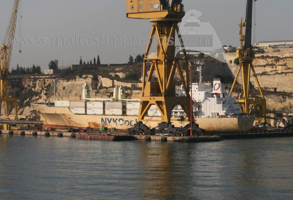 Shipguru's tweet photo. #Reefer #WILD #LOTUS #drydocked at #Malta #Shipyards #Dock6 - 11.09.2008 - https://t.co/nfgboxc3g3 @ShipsInPics @worldshipsoc https://t.co/V3Lxs6ldZE