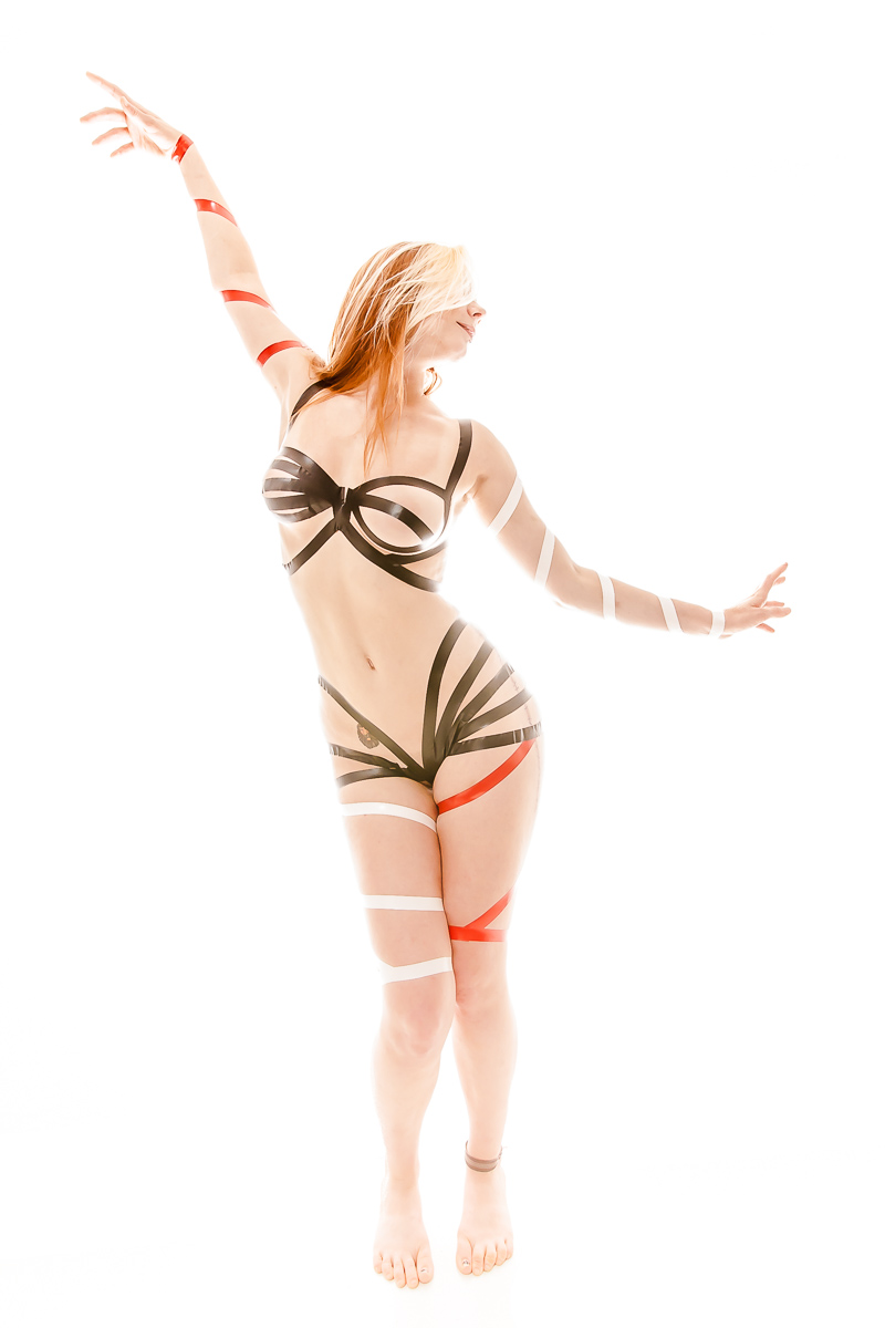 ItsQuinnTaylor's tweet photo. Being taped up is always a good thing, but every type of tape is different. What's your favourite?
#tape #electrical #electricaltape #taped #tapedup #model #modeling #quinntaylor #tattoos #nude #black #white #red #throwback #tapeoutfit #electricaltapeoutfit #tapeme #iwantthismore https://t.co/Kd8jp3RVOi