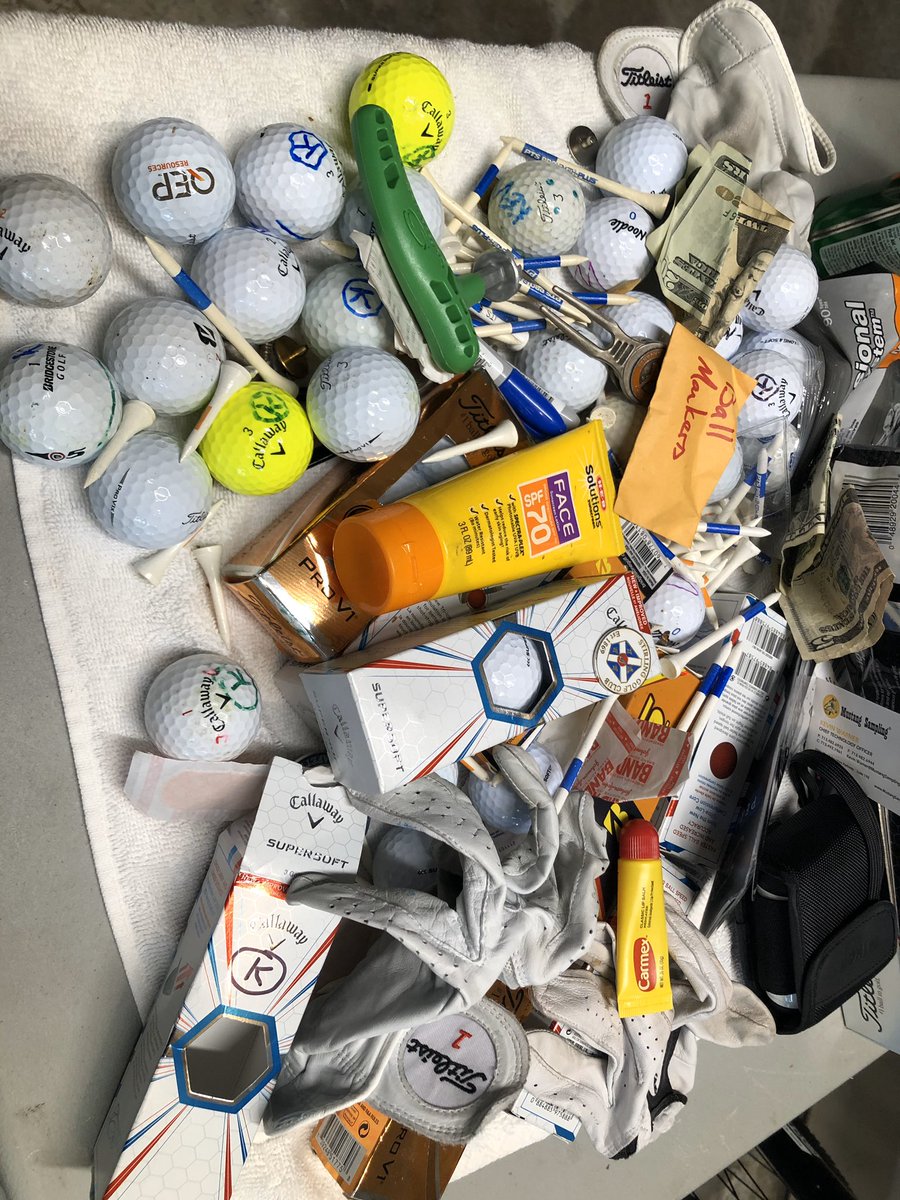 jarags2's tweet photo. A buddy of mine sent me this pic.  He was bored so he cleaned out his golf bag.  Challenge to all golfers out there! @JoeyRagsdale @holthus_paul #shagbag #foldingmoney https://t.co/KKggZndIWj