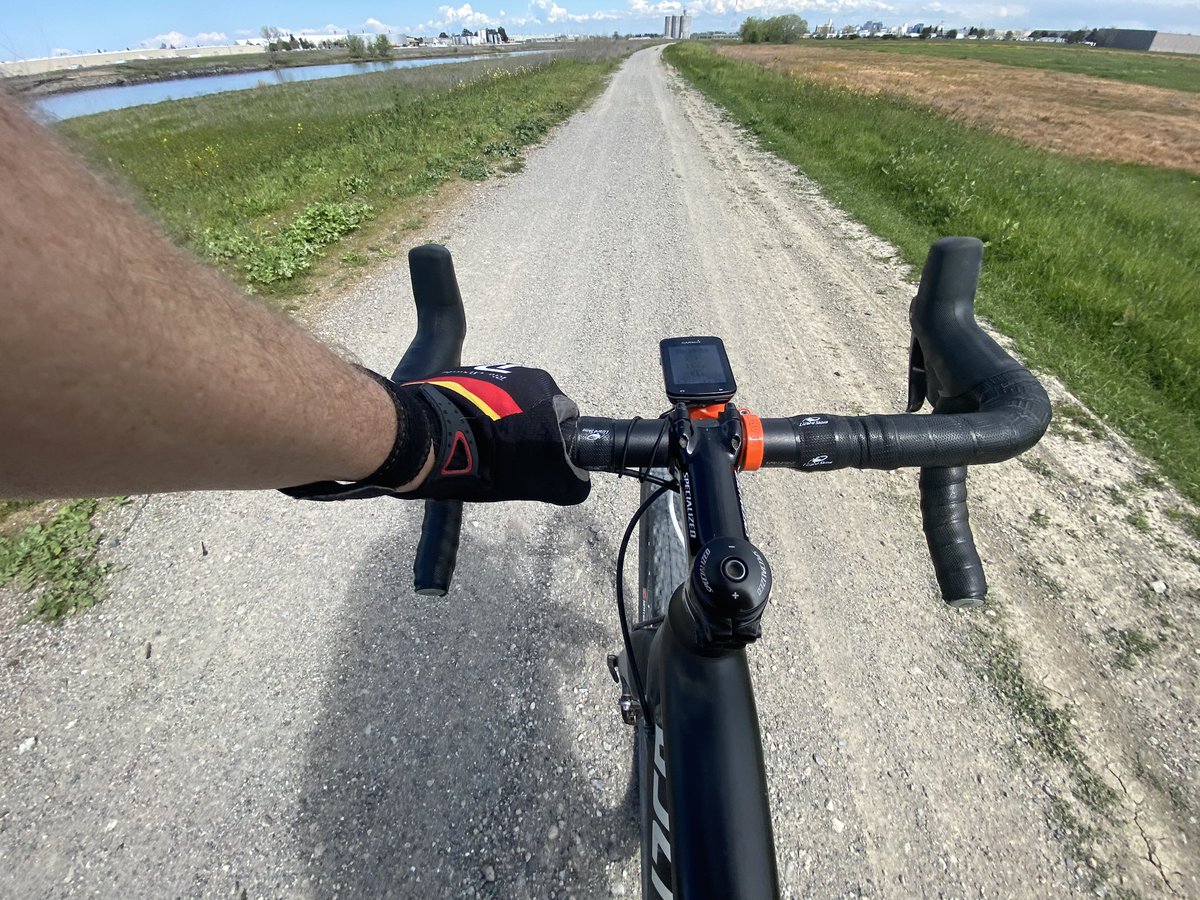 _riostrada's tweet photo. @gregaprice getting some social distance from everything https://t.co/GuwR5vuXkW
