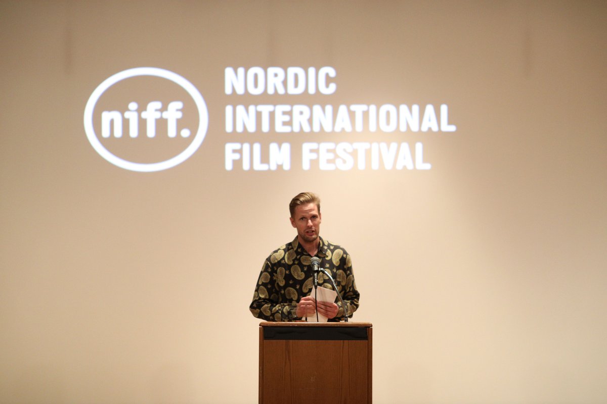 FoggyDays2's tweet photo. Found this when looking for photos for article. Director @ArtandPoetic at @LAINDIEFilmFest and #niff. Great experiences for us. #shortfilm #independentfilm #filmfestival #foggydays #director #indiefilm https://t.co/VbgqdNqcul
