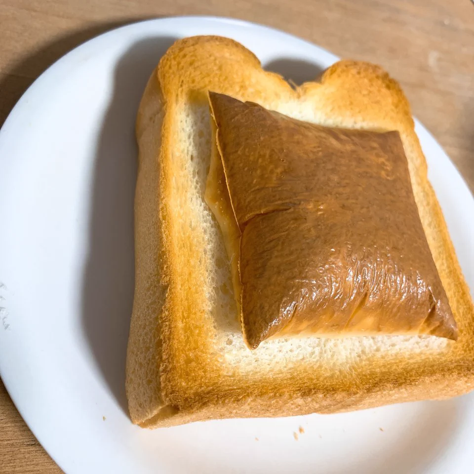 一体どうしてこうなった･･･wwwとろけぬチーズが話題に！www