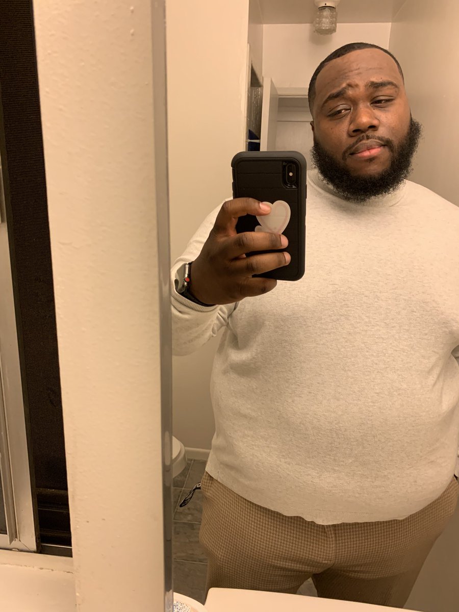 SirMikeyRoxks's tweet photo. Where all my followers at? I’m tryna start a beard thread where y’all at @OfficialFBMA #beardgang #bigfineMen #BigGuyTwitter @big https://t.co/zBexmPGgf4