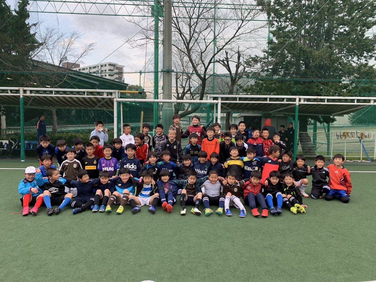ট ইট র 立川 府中アスレティックfc スプリングスクール 朝の子どもフットサルゲーム会 開催中 本日の朝 府中スポーツガーデンにて小学生 2年 6年生 を対象として試合を中心としたフットサルゲーム会を実施し 54人が参加 25日 水 27日 金 も開催