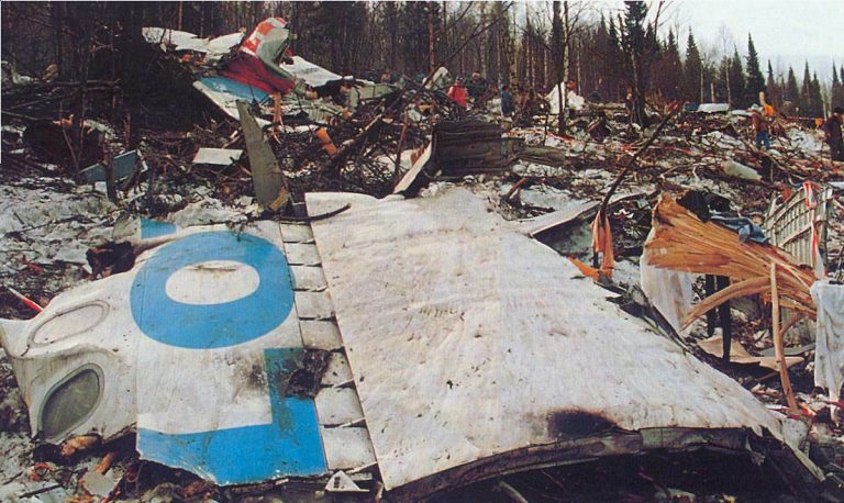1994 - Rus Havayolları Aeroflot'a ait Airbus A310 tipi bir yolcu uçağı, Sibirya'da düştü; 75 kişi öldü. (1994)