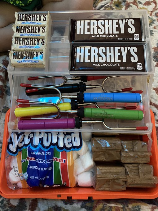 Y&rsquo;all, I am OBSESSED WITH THESE TWO #sumpri ITEMS perfect to keep organized  #smores #caddy #smorescaddy<a href="/tag/sumpri"class="tags">#sumpri</a><a href="/tag/smores"class="tags"><span>#smores</span></a><a href="/tag/caddy"class="tags"><span>#caddy</span></a><a href="/tag/hersheys"class="tags"><span>#hersheys</span></a><a href="/tag/smorescaddy"class="tags"><span>#smorescaddy</span></a><a href="/tag/smoresbox"class="tags"><span>#smoresbox</span></a>
