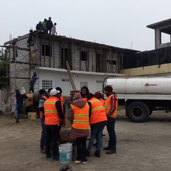 INTOTEC's tweet image. Con toda la aptitud de trabajo y seguimos aplicando la mejora continua en los procesos de los ensayos.