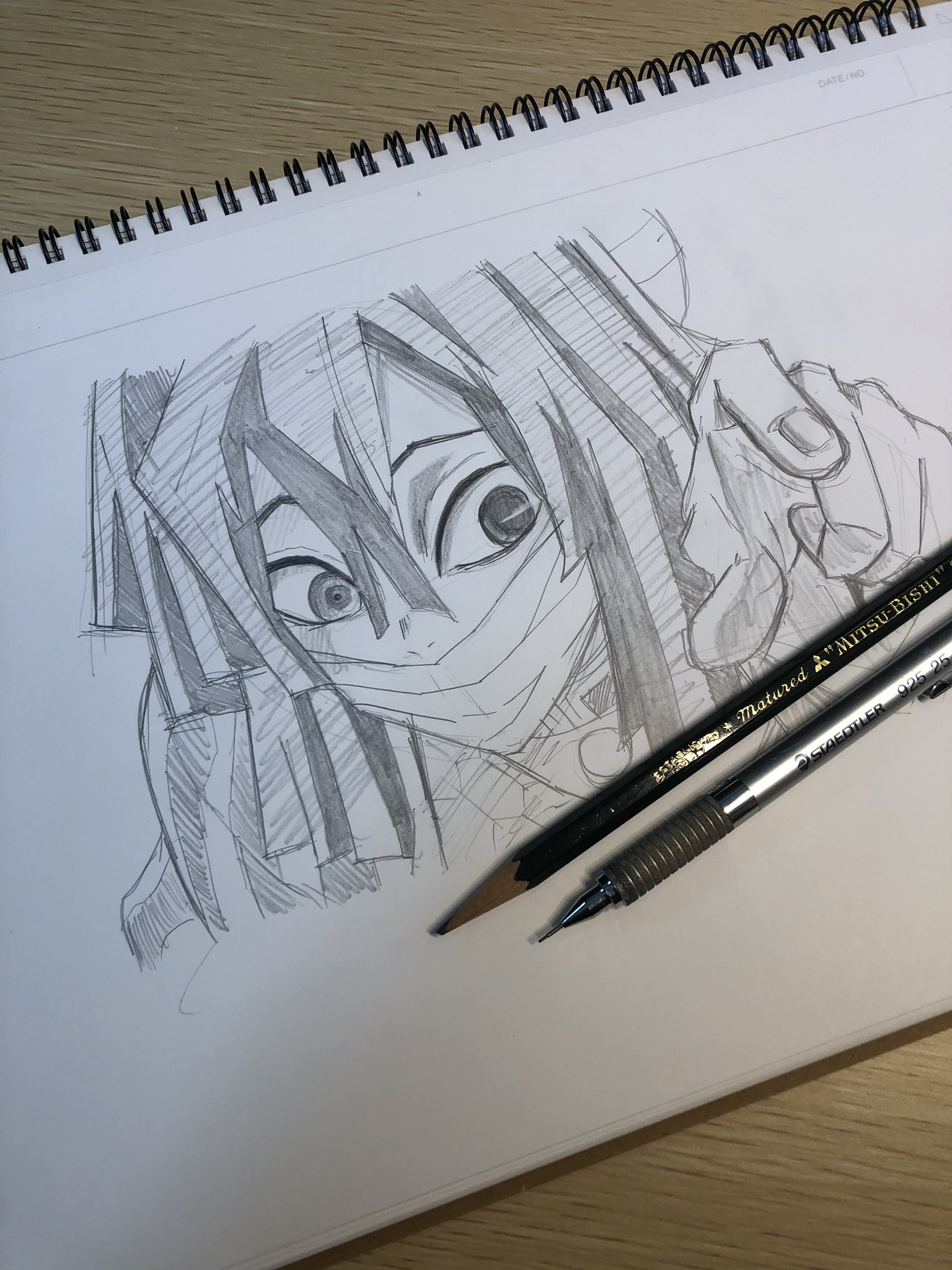 Wako 時々ヨメマル 鬼滅の刃 蛇柱の伊黒小芭内をリクエストで描いてみた ペン入れで結構修正しないといかんなーと思いつつも よく描けた カラーリングが楽しみなキャラクターですね 鬼を嫌ってるところ また描いてみよう 鬼滅の刃 鬼滅の刃