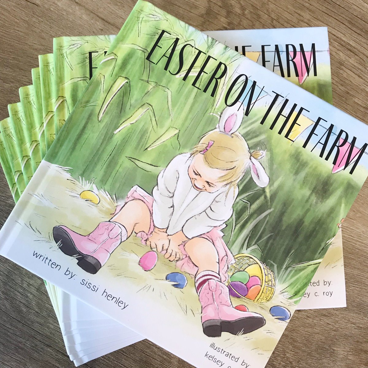 KipHenley's tweet photo. I couldn’t be more proud of the Greenskeeper about this ! Look what she just finished. This has been a long hard labor of love. Many restless nights and tears over this. I think it’s all worth it now. You guys can order one or 50 if you like. 😜https://t.co/36BHmVHc5y https://t.co/wqTPanCxE7