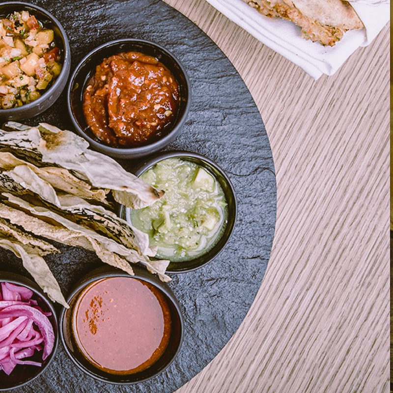 Nuestras salsas están para enaltecer tus platillos. 

Ven a degustarlas en tu restaurante favorito #Zanaya.

Reserva tu mesa al 52 30 18 18