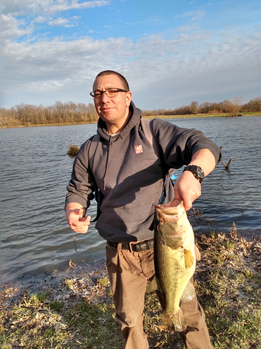 AaronShortino's tweet photo. You guys are great!.... Thanks for all the videos!.... #tacticalbassin 3/21/20 Lee summit , Missouri https://t.co/fTDrqmY7ZD