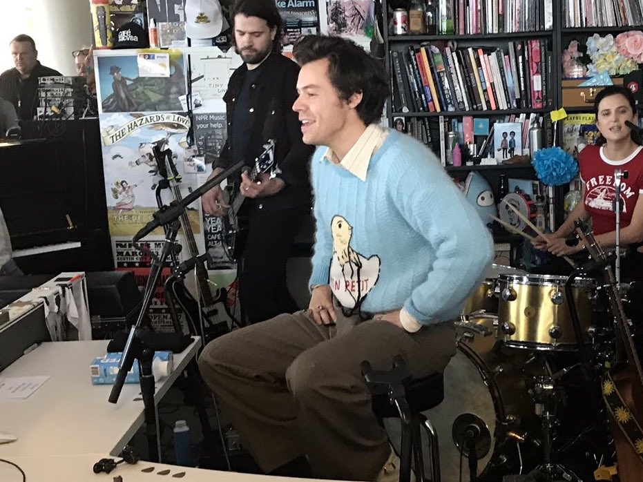 Tiny desk ~