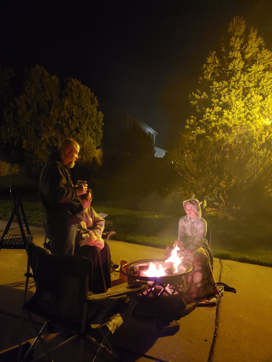 Spent some quality family time this weekend working on a puzzle and sitting around a fire #familytime <a href="/coachoswalt/">J Oswalt</a>