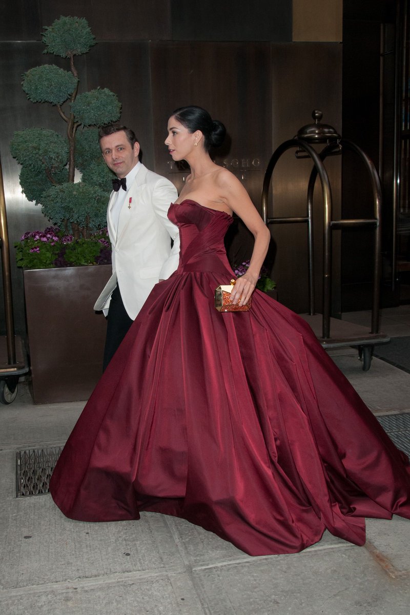 6 photos of Michael and Sarah Silverman heading to the Charles James Beyond Fashion Costume Institute Gala, 2014  http://michael-sheen.com/photos/thumbnails.php?album=610