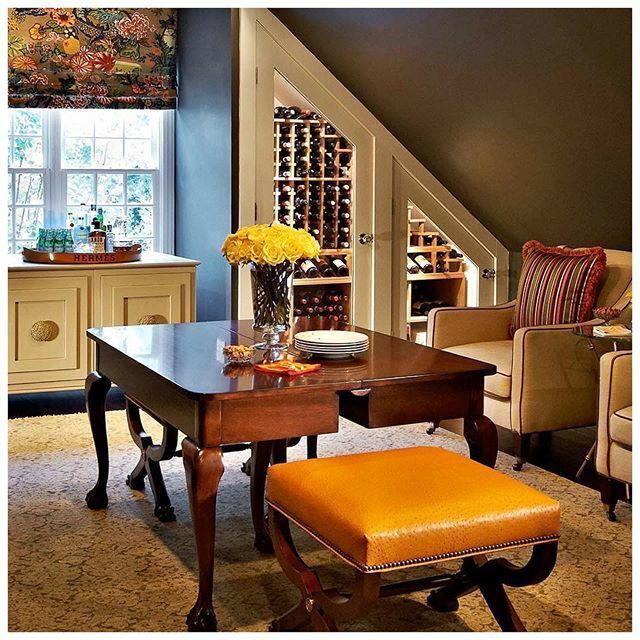 It’s not drinking alone if your kids are home. 🤷🏻‍♀️😂🥂 (📸 @_dpphoto_) ift.tt/3adta7E