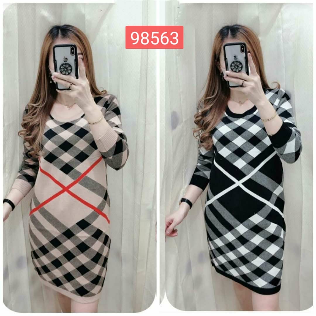 MERYVERONICA3's tweet image. 160ERN Dres rajut tangan panjang 98563 burberry Bahan rajut tebal melar good quality ld98 fit L besar IMPORT